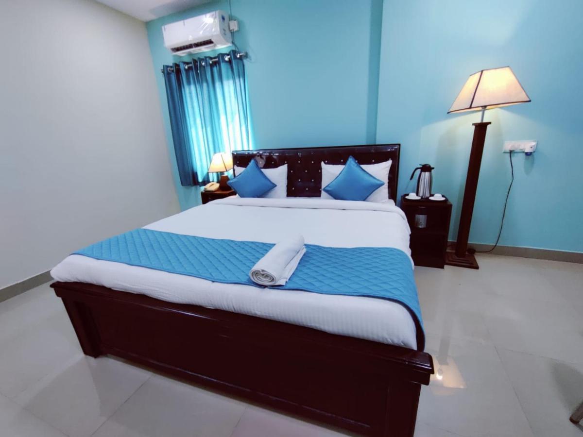 Hotel Prime Classic Shamshabad Exterior photo