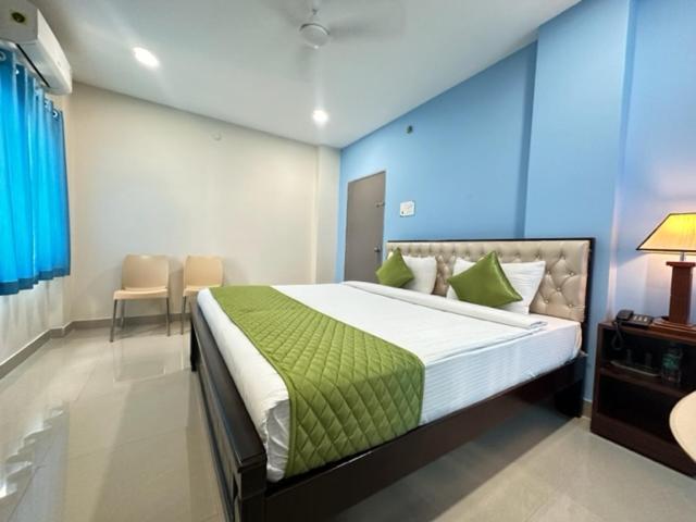 Hotel Prime Classic Shamshabad Exterior photo