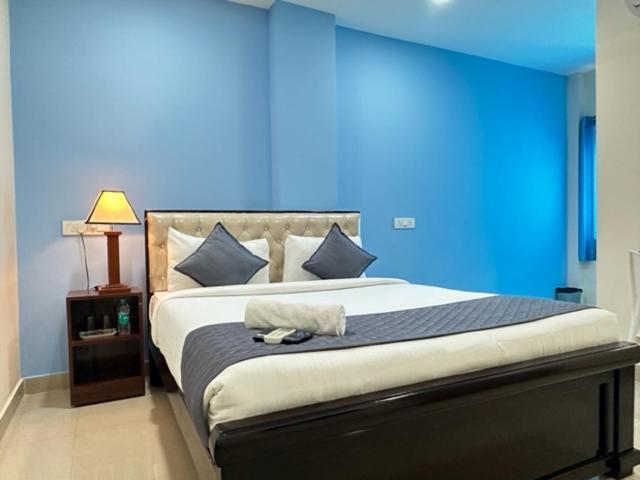 Hotel Prime Classic Shamshabad Exterior photo