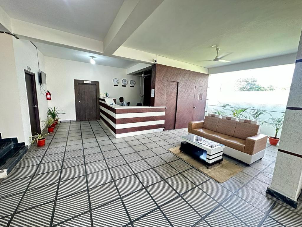 Hotel Prime Classic Shamshabad Exterior photo